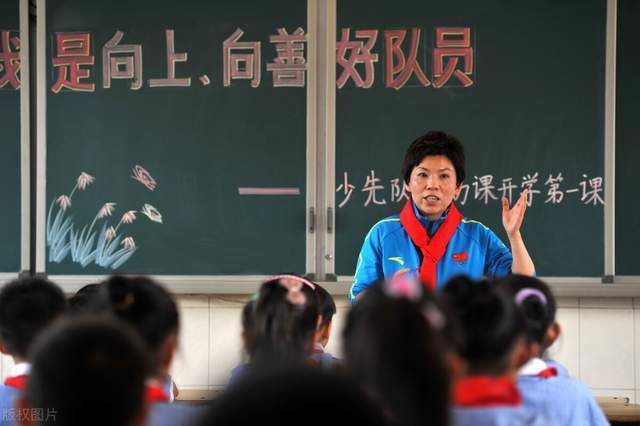 ”观影之后，导演黄建新感叹“有非常多感人的细节，这是一部非常有意义的片子